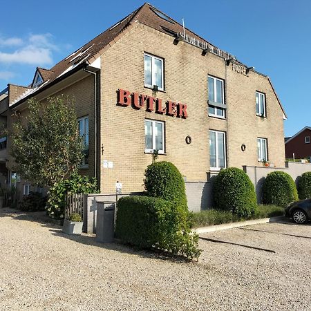 Boutique Hotel Butler Zuienkerke Exterior foto